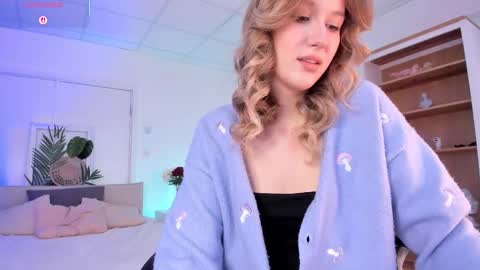 Snapshot of synrix chatting on 10-30-25, 08:16 Ellie online show from 10-30-25, 08:16