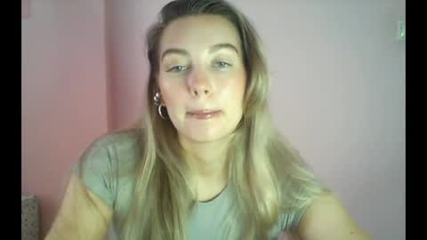 Snapshot of syrami chatting on 05-13-26, 11:07 syrami online show from 05-13-26, 11:07