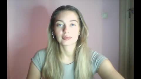 Snapshot of syrami chatting on 05-16-26, 06:28 syrami online show from 05-16-26, 06:28