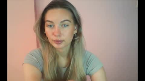 Snapshot of syrami chatting on 06-03-26, 01:36 syrami online show from 06-03-26, 01:36
