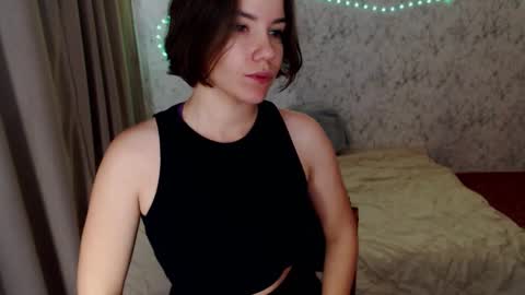 SyrenDixon online show from 10-27-25, 09:02