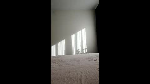 Snapshot of szybystek chatting on 03-05-26, 07:59 black sofa online show from 03-05-26, 07:59