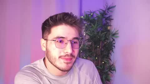 Snapshot of t0ny_wylie chatting on 05-05-26, 01:24 t0ny_wylie online show from 05-05-26, 01:24