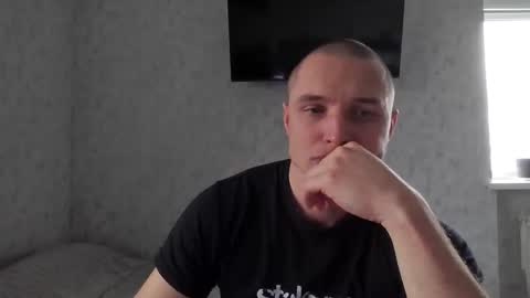 Snapshot of t30t chatting on 11-12-25, 08:04 Den online show from 11-12-25, 08:04