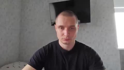 Snapshot of t30t chatting on 11-17-25, 06:30 Den online show from 11-17-25, 06:30