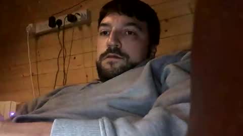 Snapshot of t434441 chatting on 12-17-25, 10:38 t434441 online show from 12-17-25, 10:38