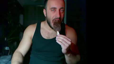 Huracane online show from 11-21-25, 05:33