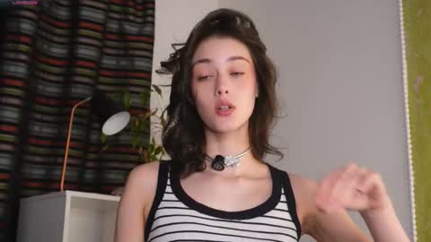 Snapshot of t_tragedienne chatting on 11-04-25, 01:48 Heeey im Helena3 -- fav555100333 -- pvts only premium and after my public show 3 online show from 11-04-25, 01:48