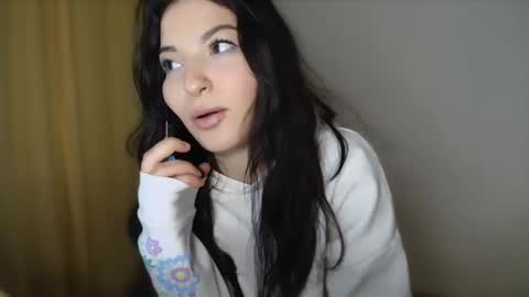 Snapshot of taachick chatting on 02-06-25, 10:10 T A A H I R A online show from 02-06-25, 10:10