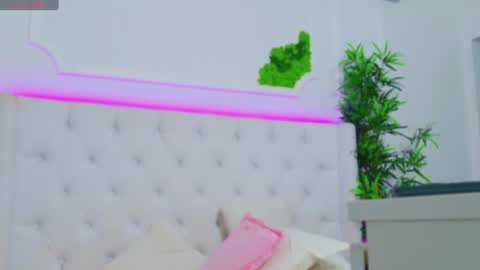 Arianna online show from 01-23-25, 07:51