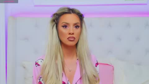 Arianna online show from 01-27-25, 07:13