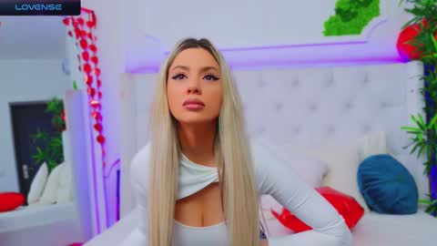 Arianna online show from 02-18-25, 01:33