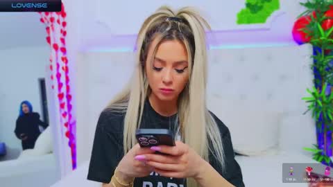 Arianna online show from 02-19-25, 07:59