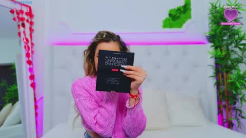 Arianna online show from 03-05-25, 01:17