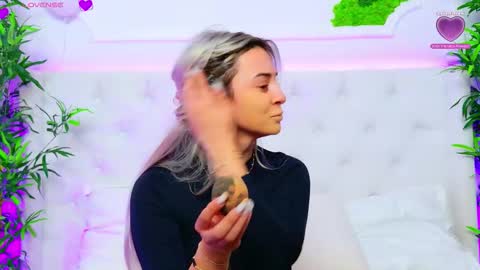 Arianna online show from 10-07-25, 02:47