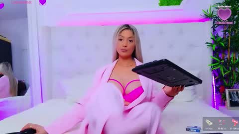 Arianna online show from 03-09-26, 01:15