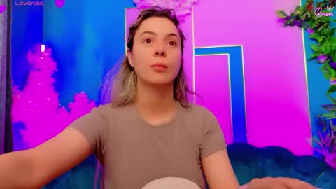 Arianna online show from 05-18-26, 01:17