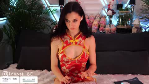 Snapshot of taanni_bc chatting on 10-29-25, 03:53 TAANNI online show from 10-29-25, 03:53