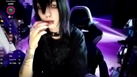 Lina online show from 04-19-26, 03:11