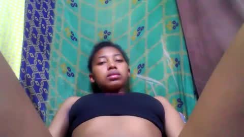 Snapshot of tahiriniah chatting on 02-15-25, 09:04 tahiriniah online show from 02-15-25, 09:04