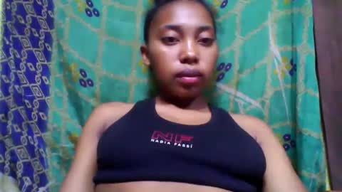 Snapshot of tahiriniah chatting on 02-16-25, 02:10 tahiriniah online show from 02-16-25, 02:10