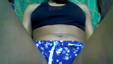Snapshot of tahiriniah chatting on 02-18-25, 06:15 tahiriniah online show from 02-18-25, 06:15