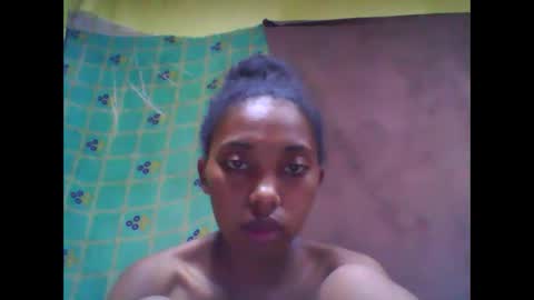 Snapshot of tahiriniah chatting on 02-21-25, 06:29 tahiriniah online show from 02-21-25, 06:29