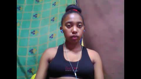 Snapshot of tahiriniah chatting on 02-21-25, 09:34 tahiriniah online show from 02-21-25, 09:34