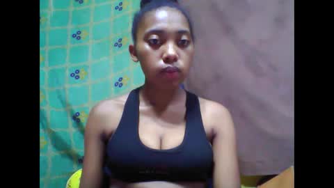 Snapshot of tahiriniah chatting on 02-21-25, 01:55 tahiriniah online show from 02-21-25, 01:55