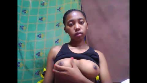Snapshot of tahiriniah chatting on 02-24-25, 09:10 tahiriniah online show from 02-24-25, 09:10