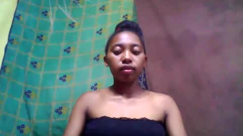 Snapshot of tahiriniah chatting on 02-26-25, 10:15 tahiriniah online show from 02-26-25, 10:15