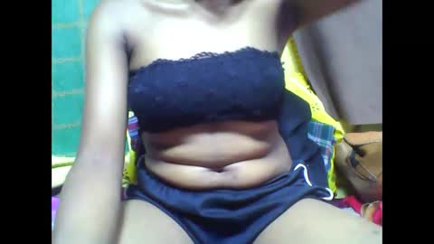 Snapshot of tahiriniah chatting on 02-27-25, 12:13 tahiriniah online show from 02-27-25, 12:13