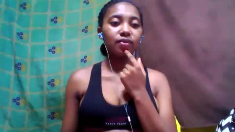 Snapshot of tahiriniah chatting on 03-02-25, 10:03 tahiriniah online show from 03-02-25, 10:03