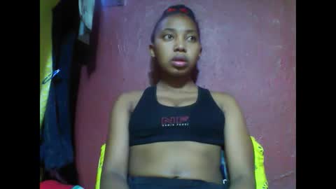 Snapshot of tahiriniah chatting on 03-05-25, 08:32 tahiriniah online show from 03-05-25, 08:32