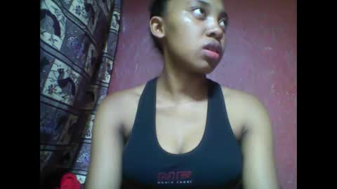 Snapshot of tahiriniah chatting on 03-06-25, 03:24 tahiriniah online show from 03-06-25, 03:24