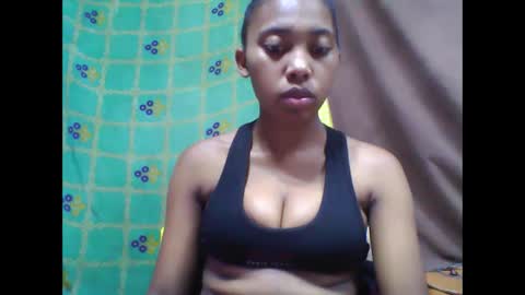 Snapshot of tahiriniah chatting on 03-11-25, 08:52 tahiriniah online show from 03-11-25, 08:52