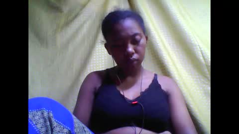 Snapshot of tahiriniah chatting on 09-22-25, 02:57 tahiriniah online show from 09-22-25, 02:57