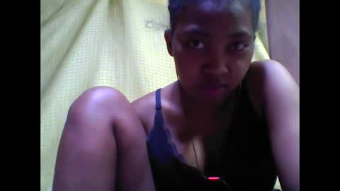 Snapshot of tahiriniah chatting on 09-23-25, 06:22 tahiriniah online show from 09-23-25, 06:22