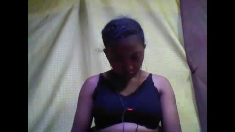 Snapshot of tahiriniah chatting on 09-27-25, 03:55 tahiriniah online show from 09-27-25, 03:55