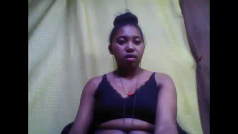 Snapshot of tahiriniah chatting on 10-06-25, 05:54 tahiriniah online show from 10-06-25, 05:54
