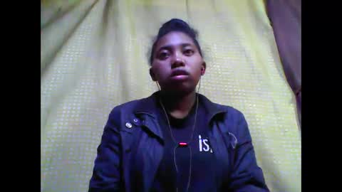 Snapshot of tahiriniah chatting on 10-07-25, 05:59 tahiriniah online show from 10-07-25, 05:59