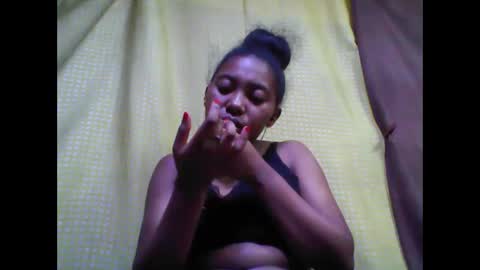 Snapshot of tahiriniah chatting on 10-07-25, 06:27 tahiriniah online show from 10-07-25, 06:27