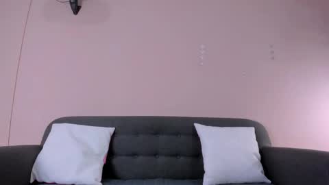 Snapshot of tahra_ chatting on 05-29-26, 10:08 Tahra online show from 05-29-26, 10:08