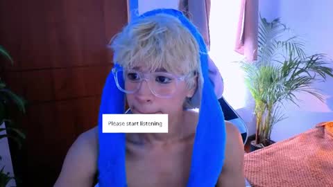 Snapshot of taichi_bluy chatting on 11-01-25, 03:58 taichi online show from 11-01-25, 03:58