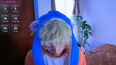 Snapshot of taichi_bluy chatting on 11-07-25, 07:47 taichi online show from 11-07-25, 07:47