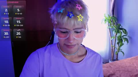 Snapshot of taichi_bluy chatting on 11-29-25, 05:27 taichi online show from 11-29-25, 05:27