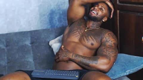 Tairon Tucke online show from 12-29-24, 10:45