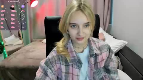 Taisia online show from 04-07-26, 08:15