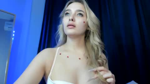 Taisia online show from 07-10-26, 11:46