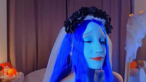 Snapshot of taiteedgington chatting on 10-31-25, 02:45 im Lally online show from 10-31-25, 02:45